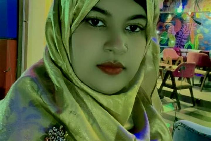 Maya, 20 — Escort in Chhatak, Bangladesh