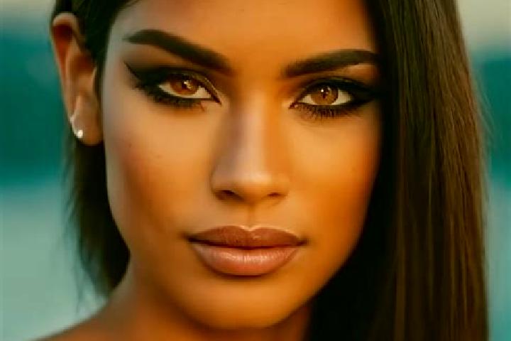 Maya, 21, a auburn brown-eyed latina companion based in Maritsa. Offering Dinner Date, Couples, Roleplay, Overnight. Available for incall and outcall, day an...