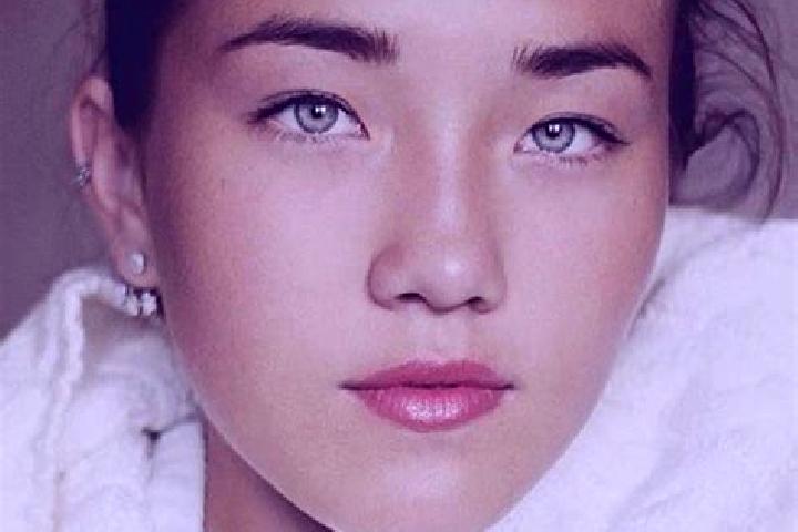 Maya, 21, a black grey-eyed caucasian companion based in Yvias. Offering OWO, Deep French Kissing, Tantra, BDSM. Available for incall and outcall, overnight ...