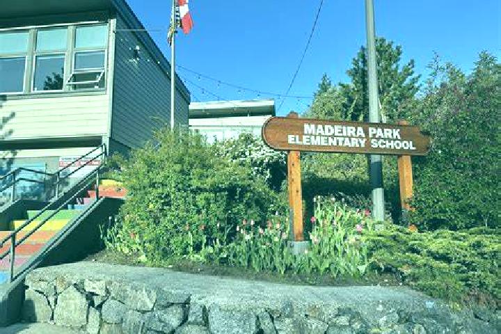 Maya, 21 — Escort in Madeira Park, Canada