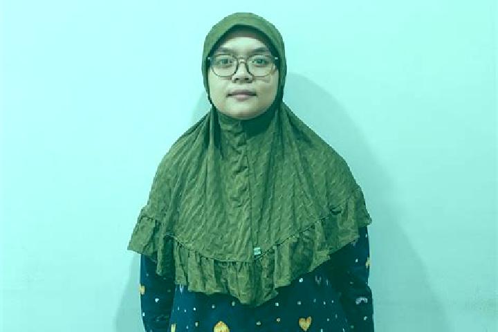 Maya, 21 — Escort in Parakanhonje Wetan, Indonesia