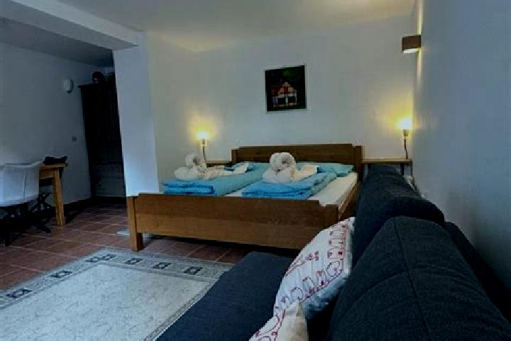 Maya, 21 — Escort in Pulfero, Italy
