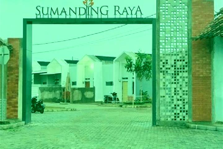 Maya, 21 — Escort in Sumanding, Indonesia