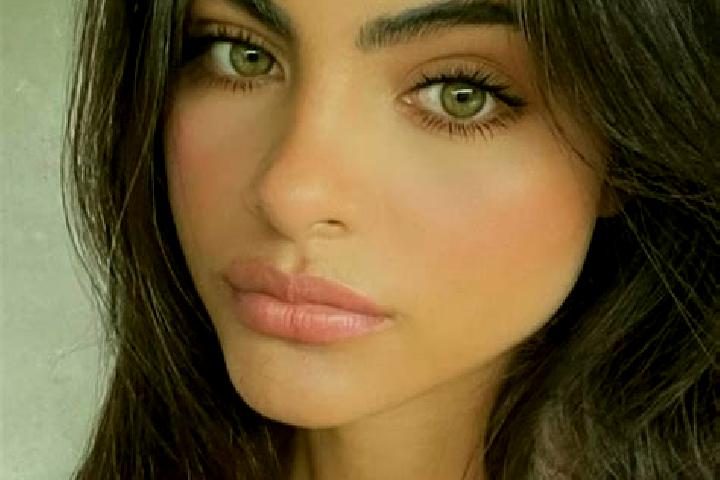 Maya, 22, a brunette dark-eyed middle eastern companion based in La Esperanza del Refugio. Offering Deep French Kissing, GFE, Duos, Dinner Date. Available fo...