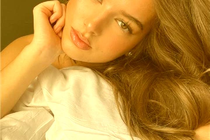 Maya, 22, a brunette hazel-eyed european companion based in Telaga. Offering Deep French Kissing, Massage, Overnight, Tantra, Duos. Available for incall and ...