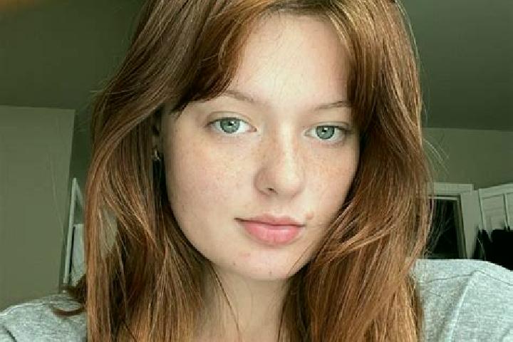 Maya, 22, a red green-eyed caucasian companion based in Rapone. Offering Erotic Massage, OWO, 69, CIM, Domination. Available for incall and outcall, overnigh...