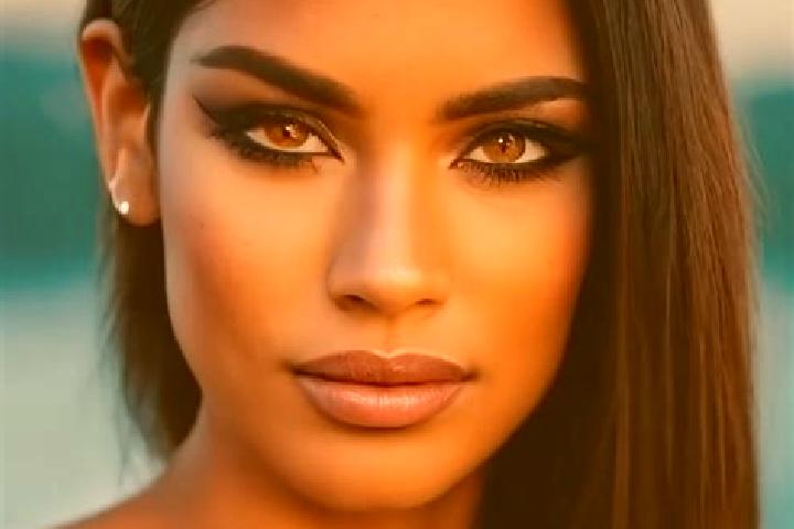 Maya, 22, a red hazel-eyed latina companion based in Gotongouine. Offering Erotic Massage, Overnight, Prostate Massage. Available for incall and outcall, ove...