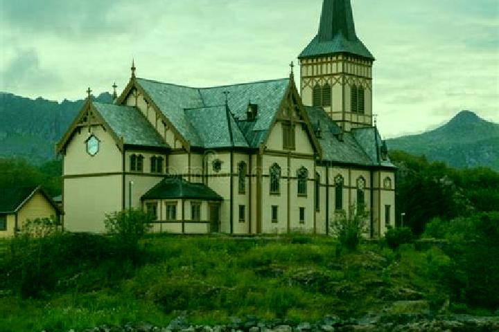 Maya, 22 — Escort in Kabelvag, Norway