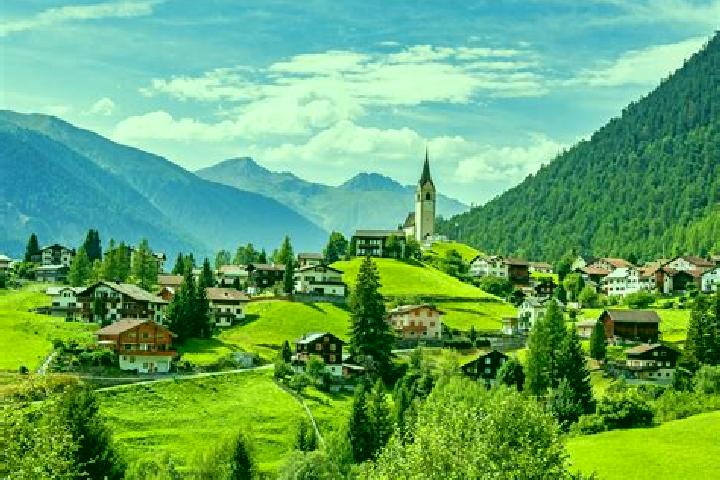 Maya, 22 — Escort in Vals, Austria