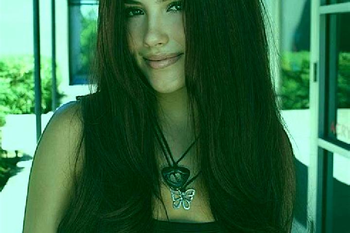 Maya, 23, a auburn dark-eyed european companion based in Menil. Offering Duos, OWO, Party Girl, BDSM. Available for incall and outcall, day and evening dates.