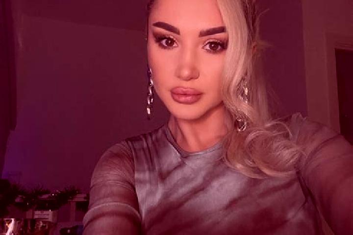 Maya, 23, a black blue-eyed mediterranean companion based in Zirahuato de los Bernal. Offering Fetish, Dinner Date, GFE, Party Girl. Available for incall and...