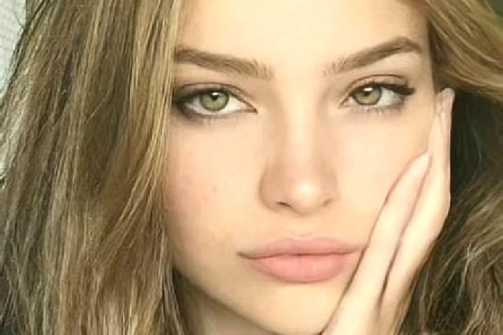 Maya, 23, a blonde brown-eyed middle eastern companion based in Ponterotto-Giustizia. Offering A-Level, Fetish, Girlfriend Experience. Available for incall a...