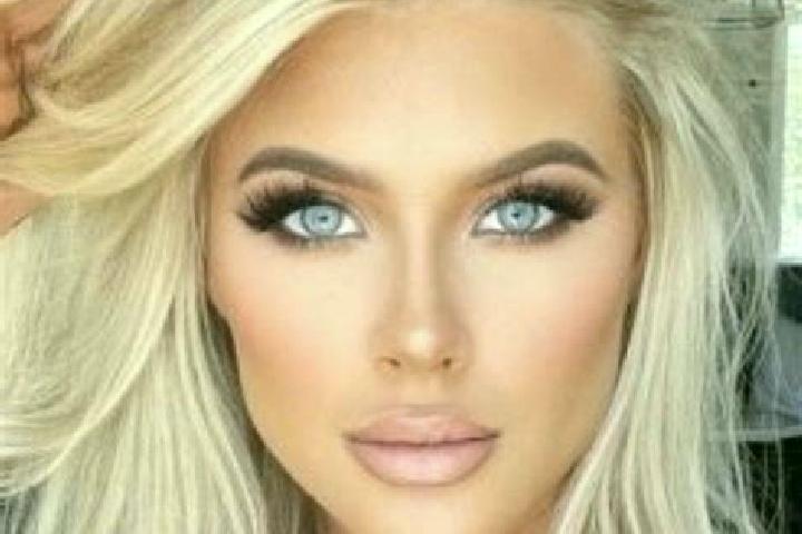 Maya, 23, a platinum blonde brown-eyed asian companion based in Cimego. Offering A-Level, Duos, 69, GFE, Domination. Available for incall and outcall, day an...