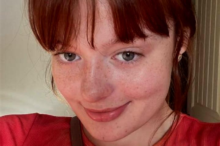 Maya, 23, a red green-eyed caucasian companion based in Tobarito. Offering Prostate Massage, Roleplay, Fetish. Available for incall and outcall, day and even...
