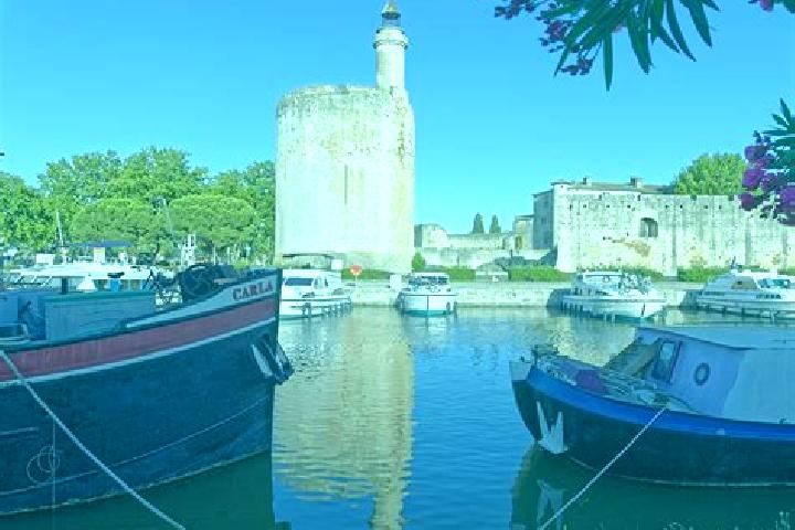 Maya, 23 — Escort in Aigues-Mortes, France