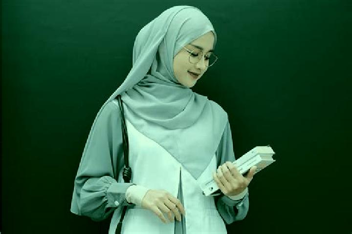 Maya, 23 — Escort in Banjar Belatung, Indonesia