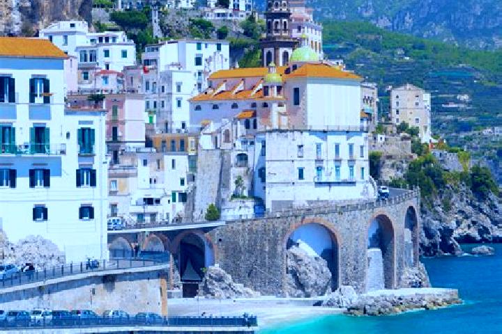 Maya, 23 — Escort in Belpasso, Italy