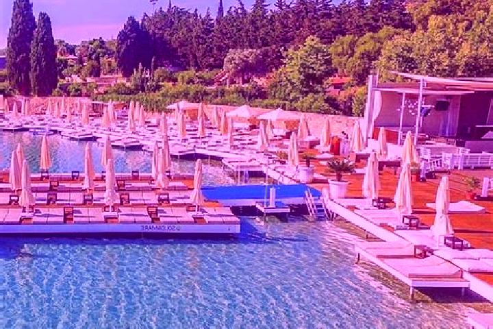 Maya, 23 — Escort in Cesme, Turkey