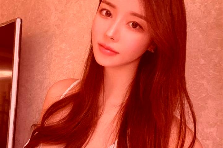 Maya, 23 — Escort in Chenggan, China