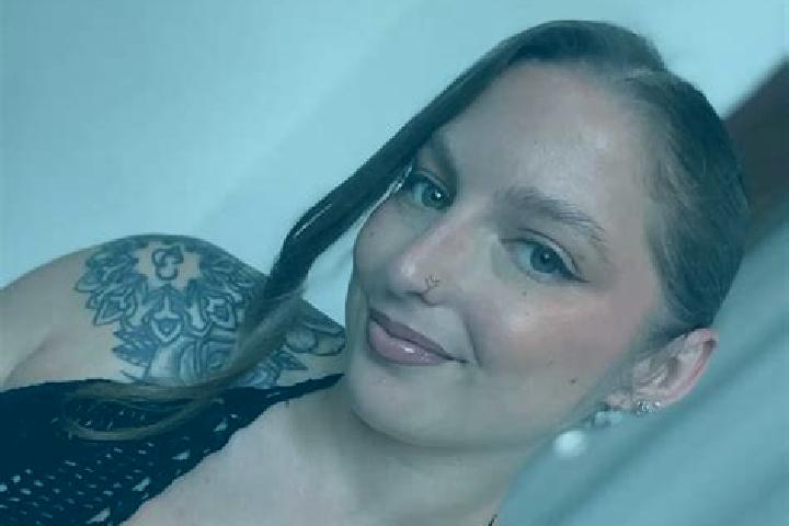 Maya, 23 — Escort in Katherine East, Australia