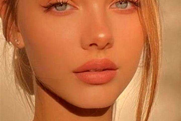 Maya, 24, a blonde blue-eyed middle eastern companion based in Alexandra. Offering CIM, Domination, Party Girl. Available for incall and outcall, overnight b...