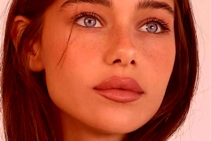 Maya, 24, a brunette brown-eyed european companion based in Urbisaglia. Offering Roleplay, Erotic Massage, Travel Companion. Available for incall and outcall...