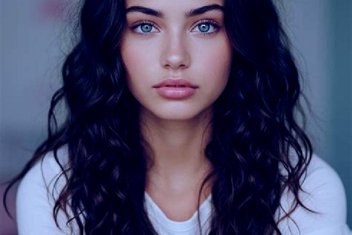 Maya, 24, a chestnut hazel-eyed mediterranean companion based in Al Busayrah. Offering Striptease, Girlfriend Experience, Travel Companion, Tantra, Dominatio...