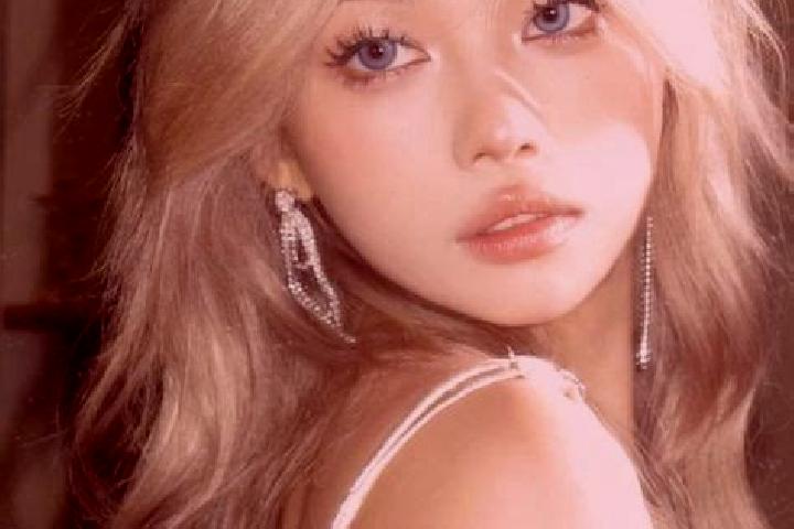 Maya, 24, a platinum blonde grey-eyed asian companion based in Colac. Offering Tantra, OWO, Duos. Available for incall and outcall, overnight bookings availa...