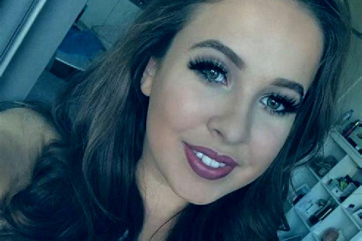Maya, 24, a red dark-eyed mixed companion based in Thames Ditton. Offering Couples, 69, BDSM, GFE, Domination. Available for incall and outcall, day and even...