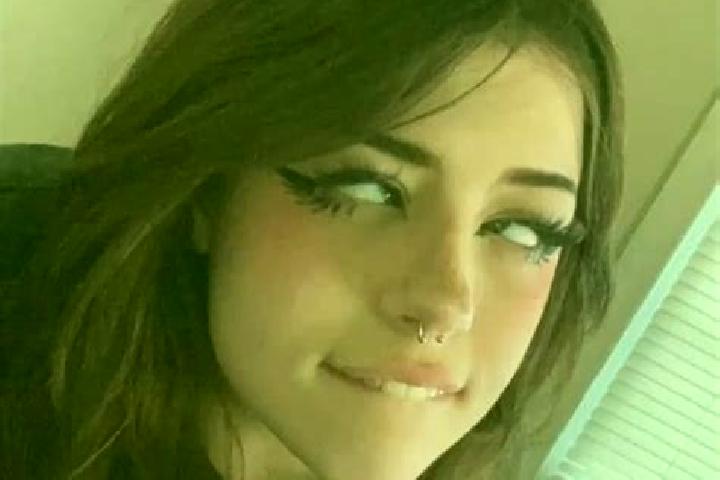 Maya, 24, a red grey-eyed mixed companion based in Dehari. Offering Party Girl, CIM, OWO, Fetish, Roleplay. Available for incall and outcall, overnight booki...