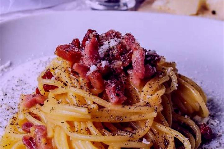 Maya, 24 — Escort in Carbonara, Italy