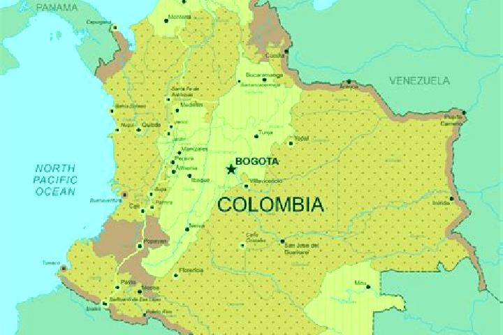 Maya, 24 — Escort in La Tola, Colombia