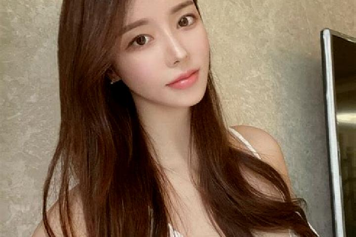Maya, 24 — Escort in Sangesi, China
