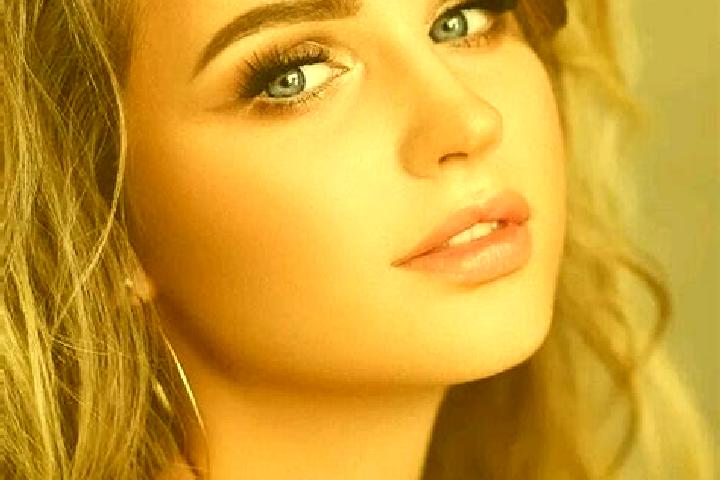 Maya, 25, a dark blonde blue-eyed indian companion based in Song Loc. Offering Erotic Massage, Party Girl, Domination. Available for incall and outcall, over...