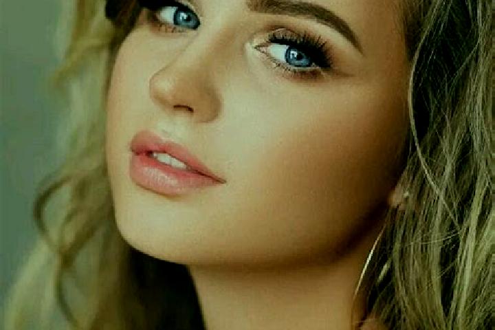 Maya, 25, a dark blonde blue-eyed middle eastern companion based in Nazyvayevsk. Offering Tantra, BDSM, Party Girl. Available for incall and outcall, day and...