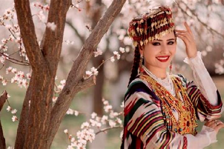 Maya, 25 — Escort in Hazorasp, Uzbekistan