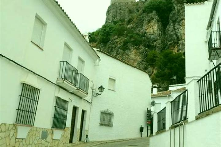 Maya, 25 — Escort in La Roca de la Sierra, Spain
