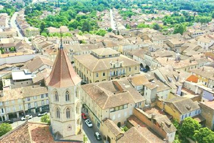 Maya, 25 — Escort in Neussargues, France