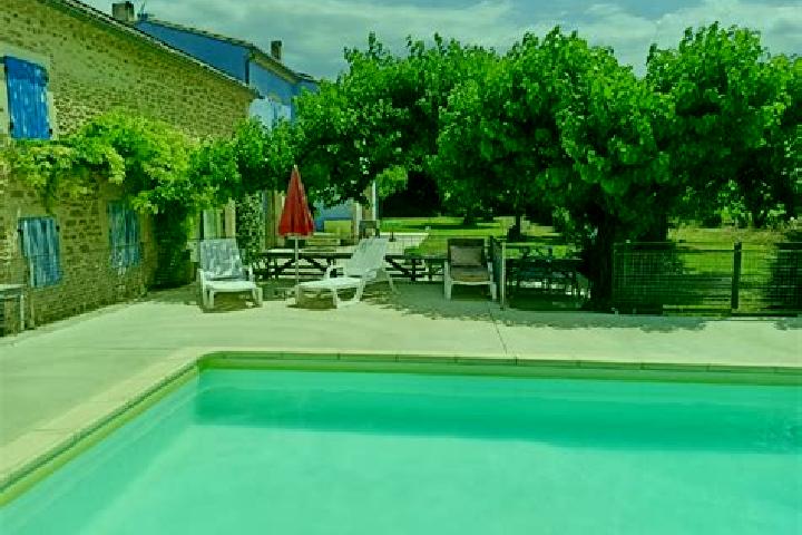 Maya, 25 — Escort in Richerenches, France