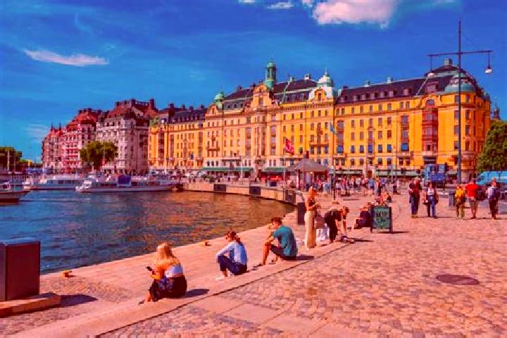 Maya, 25 — Escort in Vassmoloesa, Sweden