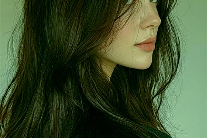 Maya, 26, a auburn brown-eyed caucasian companion based in Le Deschaux. Offering Couples, Massage. Available for incall and outcall, overnight bookings avail...