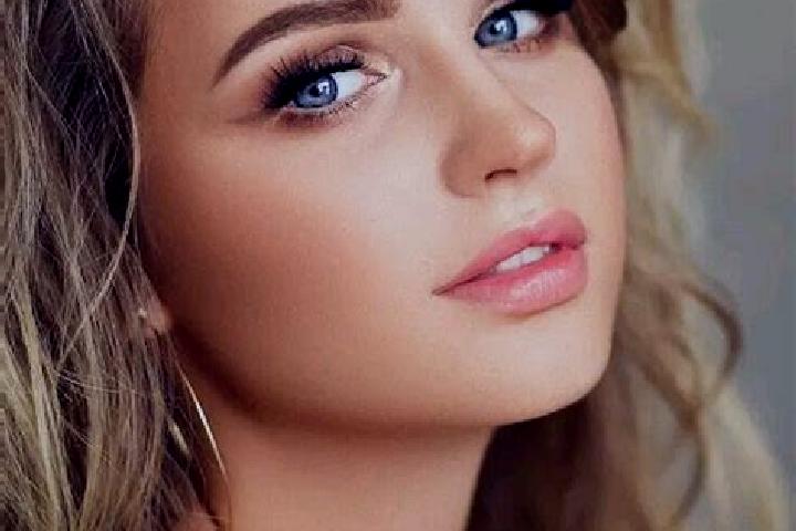 Maya, 26, a dark blonde blue-eyed slavic companion based in Comarna. Offering Deep French Kissing, Striptease, BDSM, GFE. Available for incall and outcall, o...
