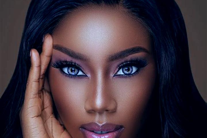Maya, 26, a red blue-eyed ebony companion based in Bani Ubayd. Offering Overnight, GFE, Massage, Striptease. Available for incall and outcall, day and evenin...