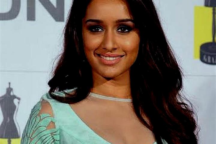 Maya, 26, a red grey-eyed indian companion based in Davan. Offering Roleplay, Domination, Prostate Massage, Couples. Available for incall and outcall, overni...