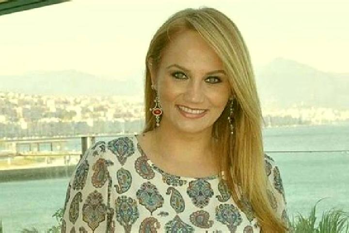 Maya, 26 — Escort in Aydinlar, Turkey