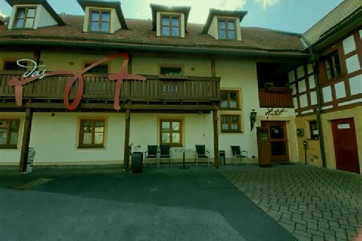 Maya, 26 — Escort in Burgkunstadt, Germany