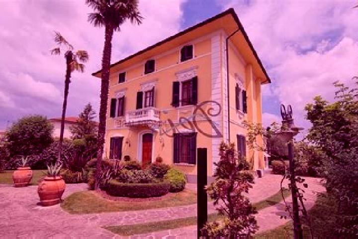 Maya, 26 — Escort in Castelfranco di Sotto, Italy