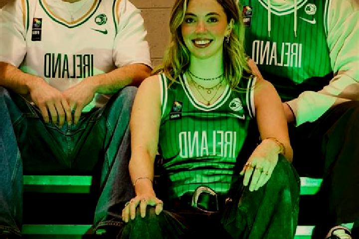 Maya, 26 — Escort in Kiltamagh, Ireland