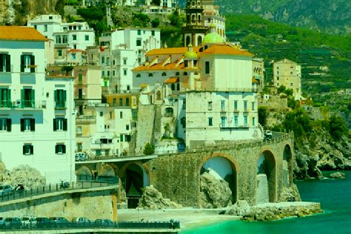 Maya, 26 — Escort in Lissaro, Italy