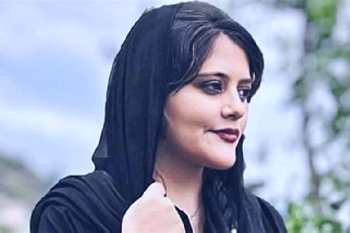 Maya, 26 — Escort in Shal, Iran